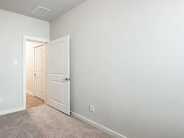 33023 School Hill Rd — Photo 13