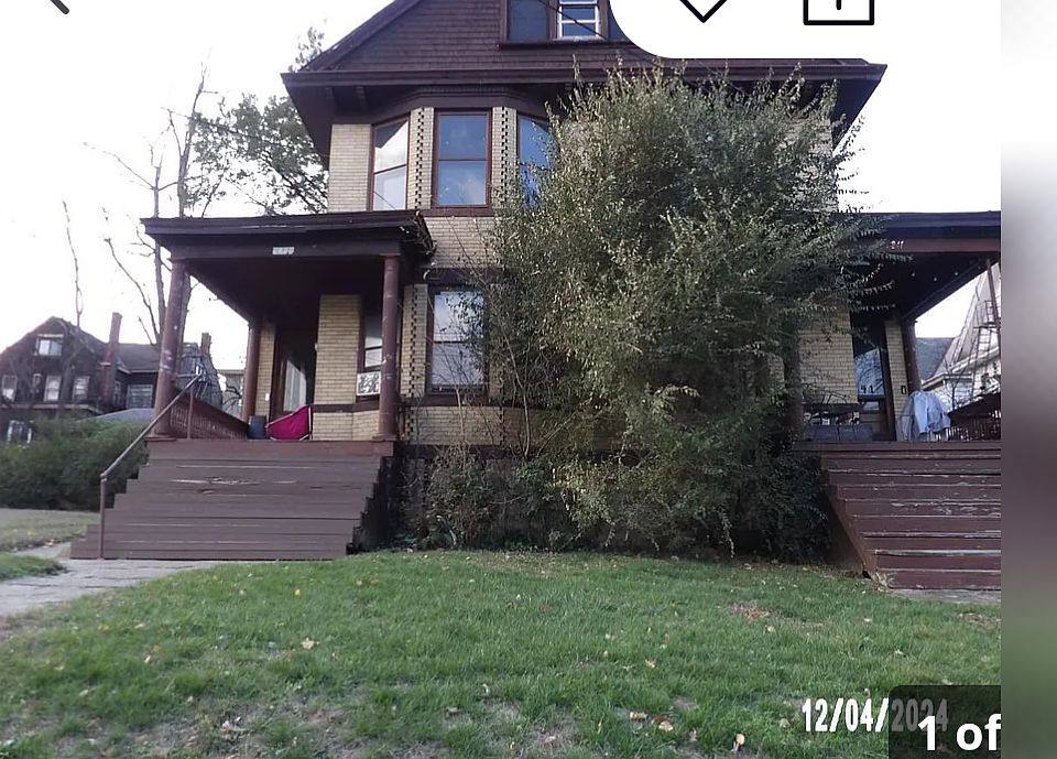 2239-2241 Burnet