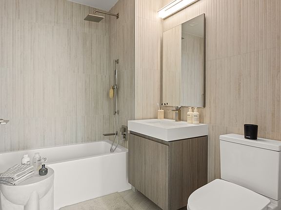 5th image of 644 E 14th St #1305