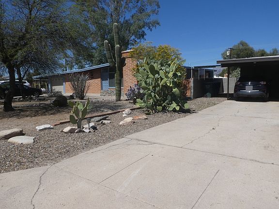 4th image of 5307 E Hawthorne St
