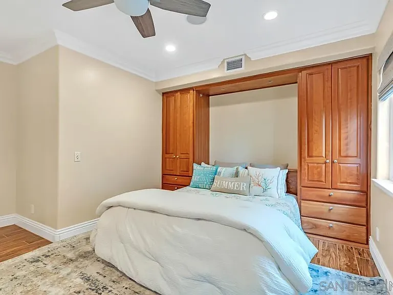 7564 Navigator Cir — Photo 17