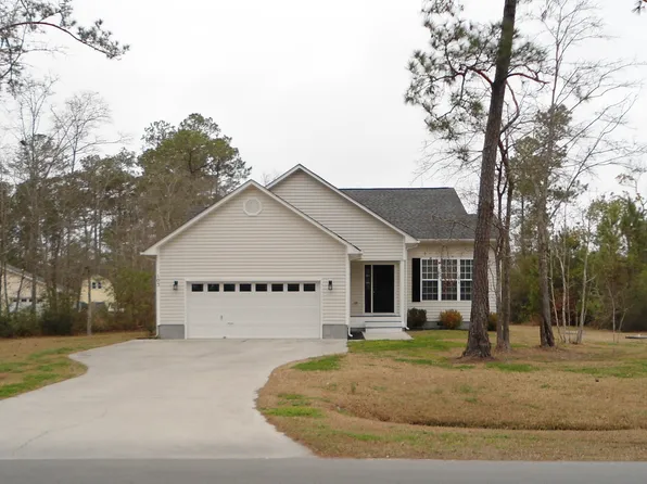 103 Longwood Dr, Stella, NC 28582