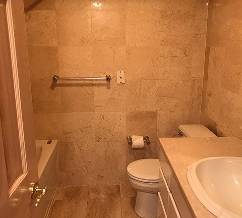 5th image of 1547 Curtin St #1
