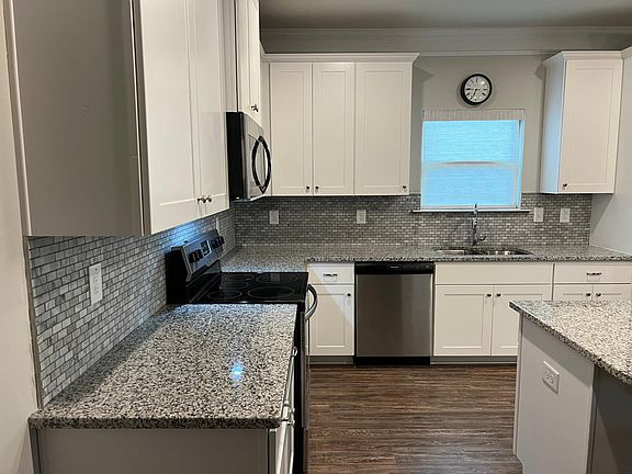 3rd image of 123 Megan Ct
