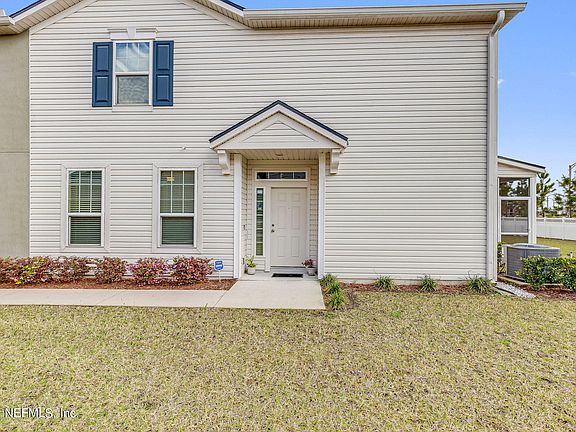 3rd image of 656 Grover Ln