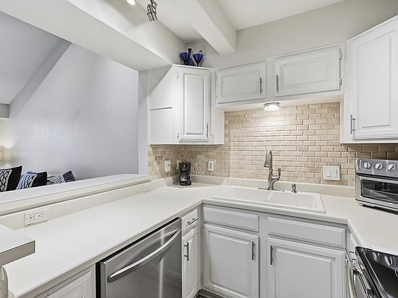 5th image of 2505 Shady Ridge Dr