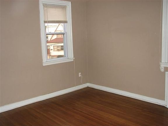 Front bedroom