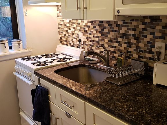 3rd image of 531 E 87th St APT 2D