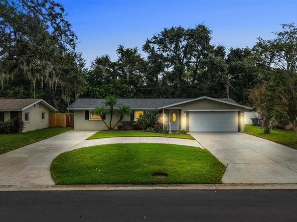 2267 Manor Ct, Clearwater, FL 33763