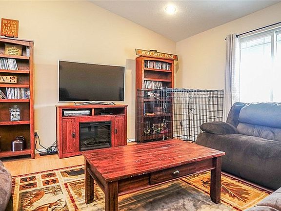 5th image of 4321 Lovegrass Dr
