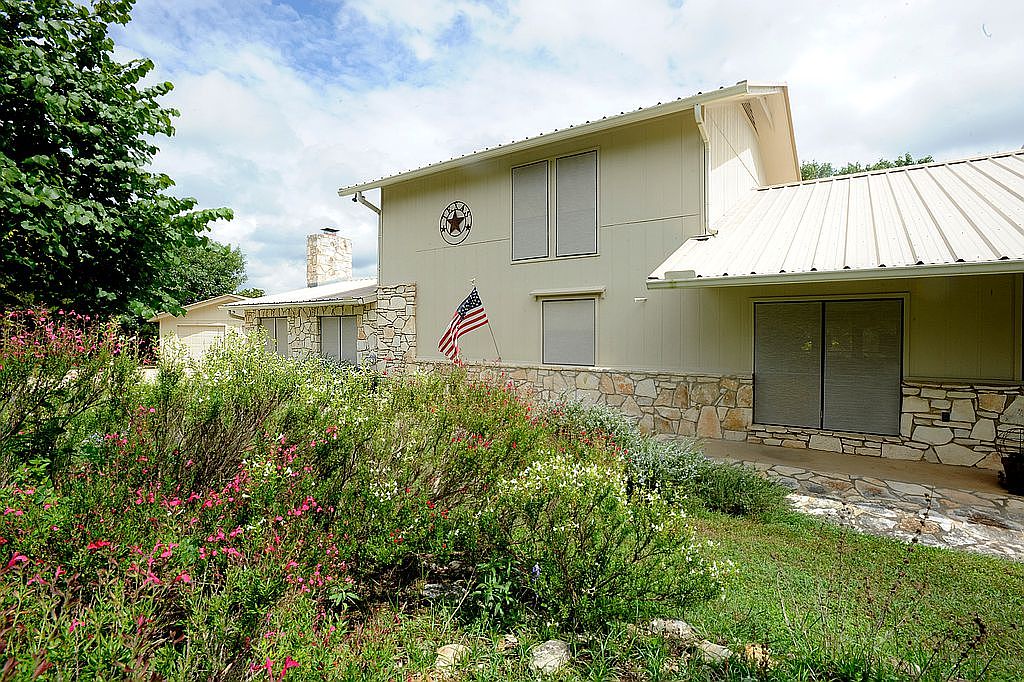 303 Willow Bend Dr, Center Point, TX 78010 Zillow