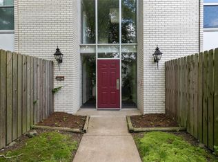 10427 Briarbend Dr APT 1, Saint Louis, MO 63146