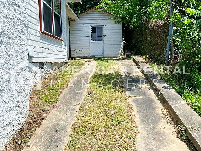 731 81st St S — Photo 3