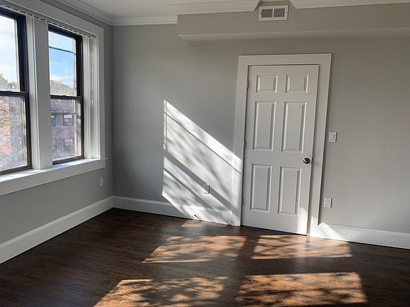2nd image of 96 Longwood Ave #3