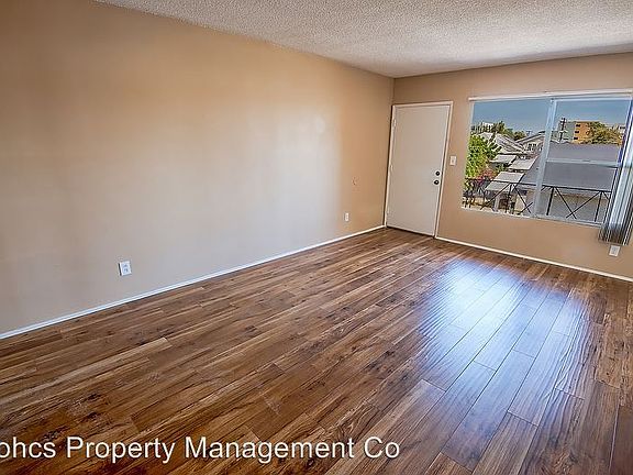 3rd image of 1088 W 39th St APT 08