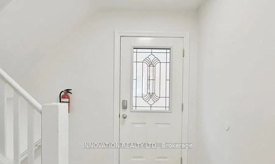 2 bed, $2,000 — Photo 4