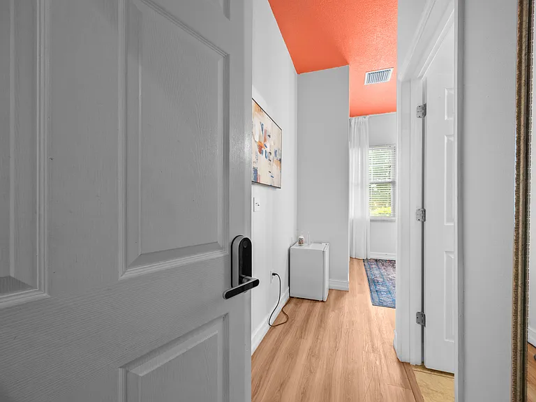 6609 La Jolla St #5 — Photo 7