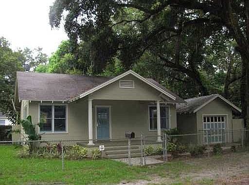 1st image of 1207 E Louisiana Ave