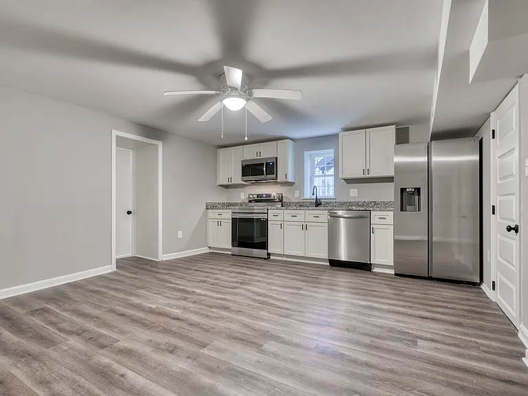 6722 Brentwood Ave #1B — Photo 1