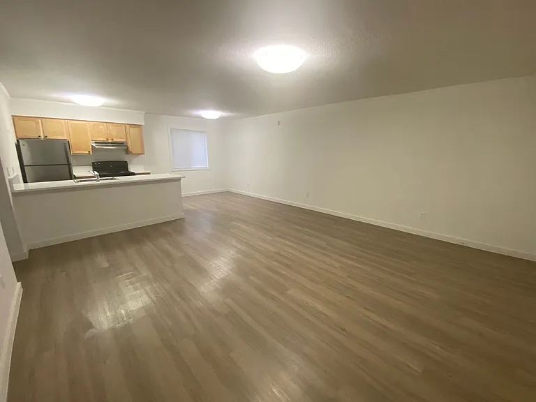 24 Flats Apartments — Photo 35