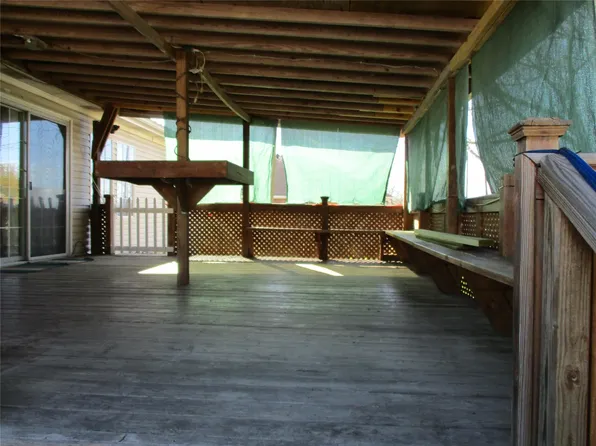 19168 County Road 669e, Alvin, TX 77511