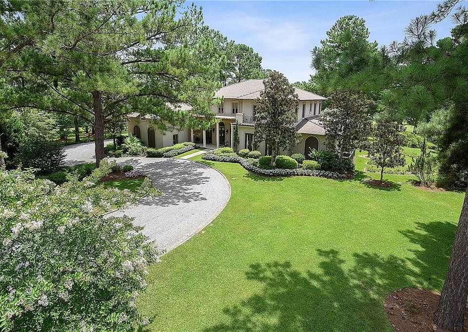 1st image of 568 Northwoods Dr