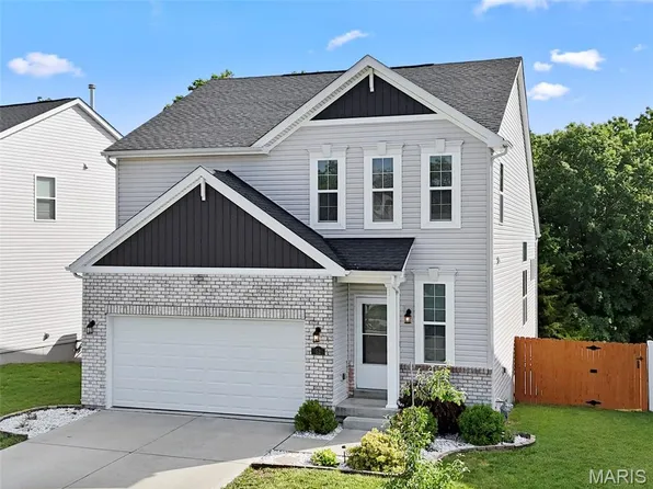 52 Huntleigh Woods Ct, Wentzville, MO 63385