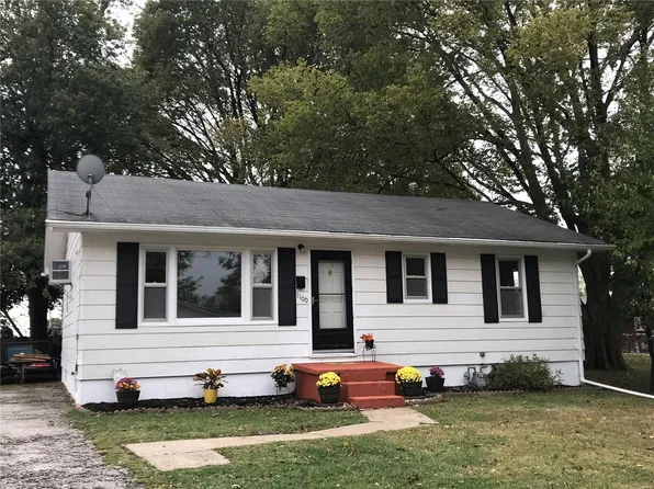 1100 W Exchange St, Jerseyville, IL 62052