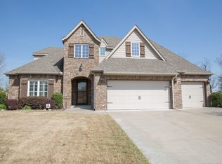 9211 N 139th Ave E, Owasso, OK 74055