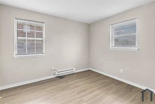 2 bed, 1000 sqft, $1,000 — Photo 3