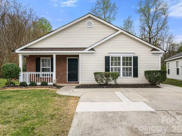 6123 McIntyre Ridge Dr, Charlotte, NC 28216