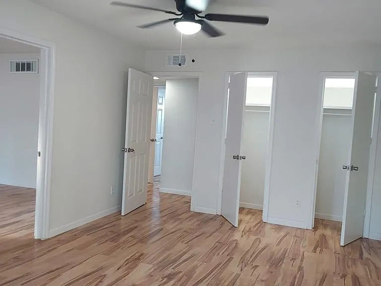11114 Valleydale Dr #B — Photo 2