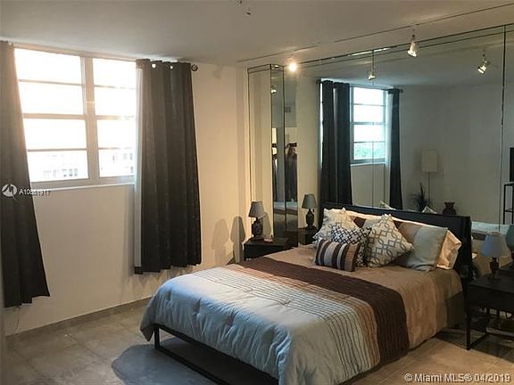 4th image of 90 Edgewater Dr APT 1112