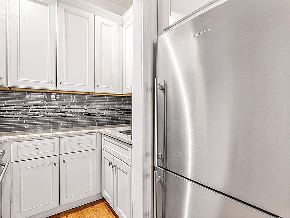 5th image of 24 5th Ave APT 1520