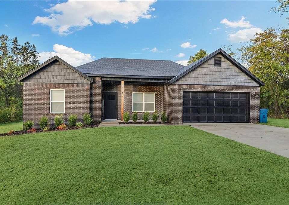 1st image of 5 Lockhart Ln