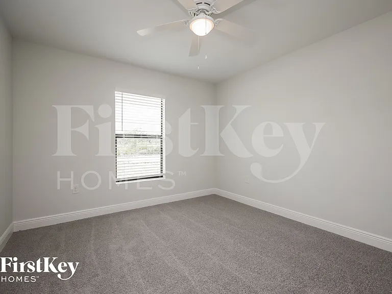 2506 63rd St W — Photo 12