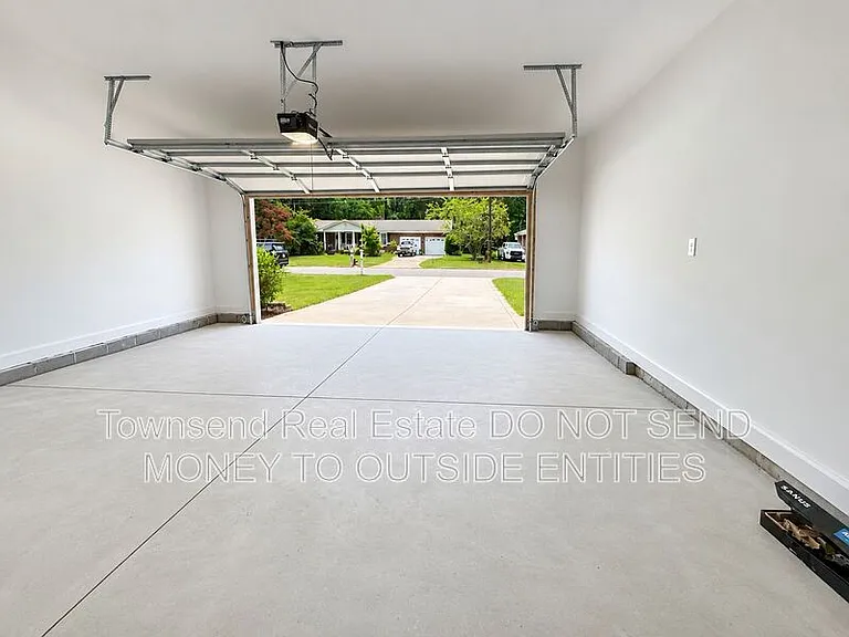621 Blawell Cir — Photo 7