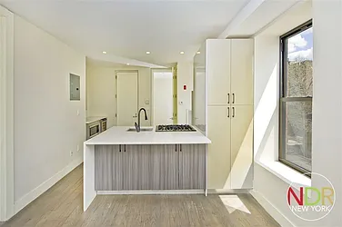 Rented by United Group