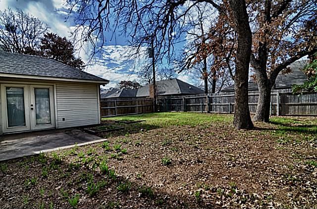 1st image of 6004 Paradise Dr