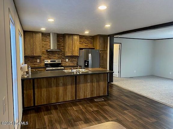 2nd image of 454 Whitehurst Lane