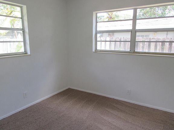 4th image of 1171 NE 42nd Court