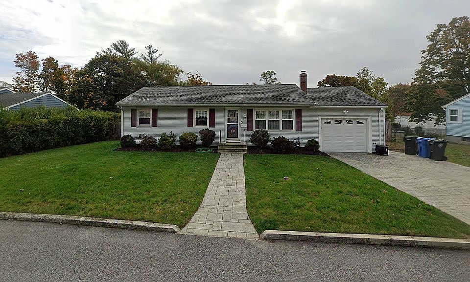 1st image of 129 Zinnia Dr