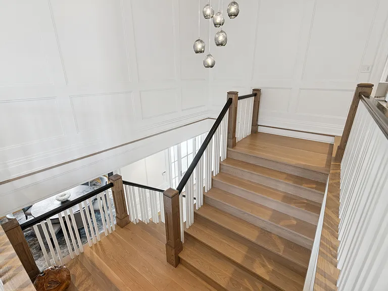 210 Bluff Rd — Photo 21