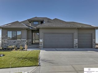 12124 S 214th St, Gretna, NE 68028