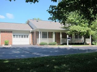 1017 Hardwick Dr, Maryville, TN 37803