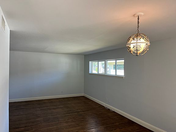 4th image of 2110 William Brewster Dr