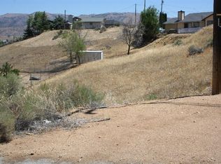 22504 Hill St, Tehachapi, CA 93561