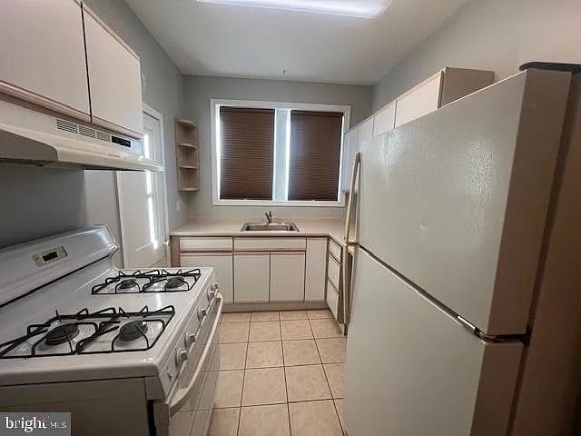 111 E Main St — Photo 4