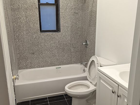 3rd image of 4115 50th St APT 6C