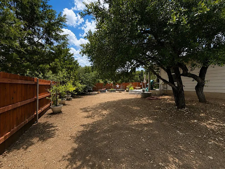 21101 Winslow Cv — Photo 7